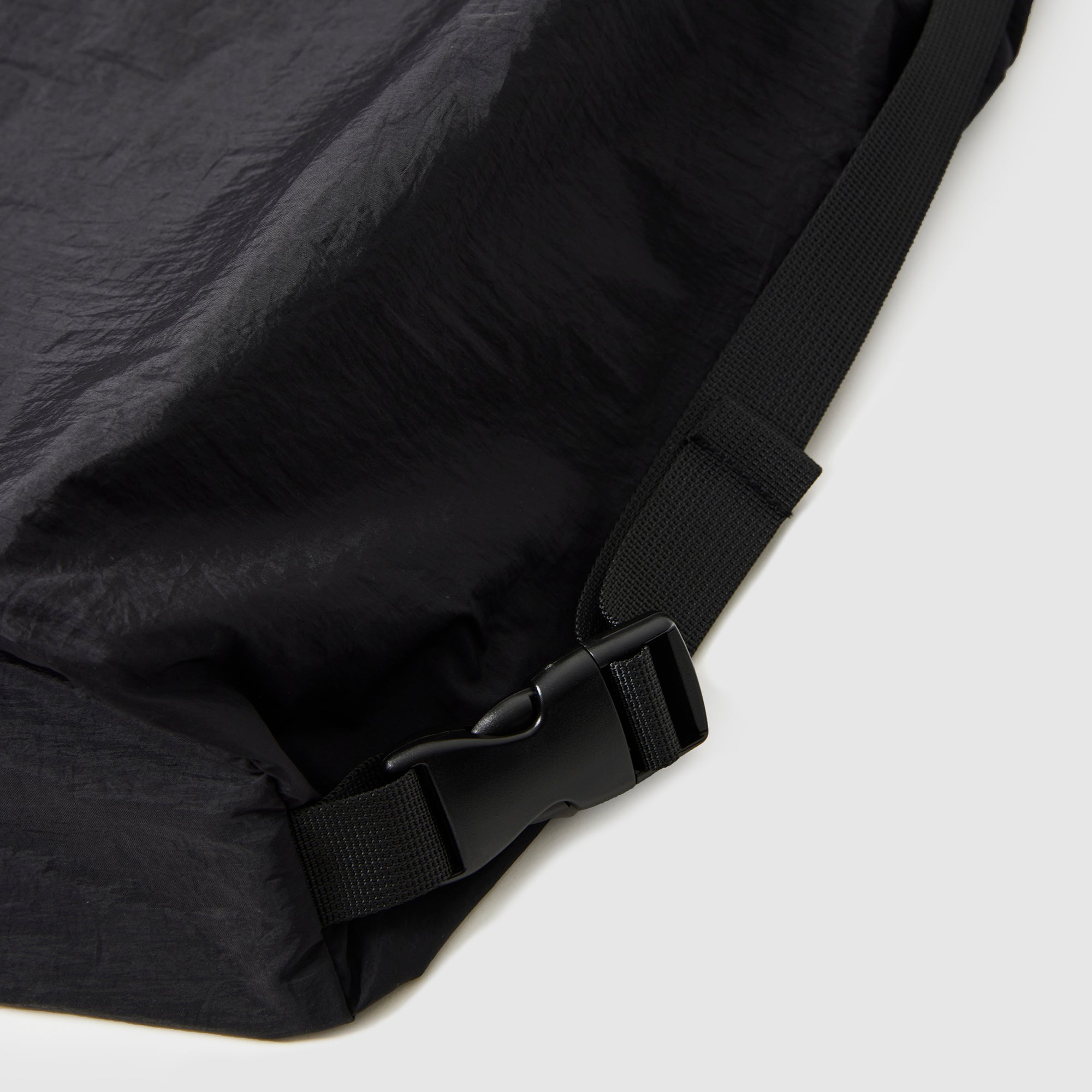 VET. NYLON SHOULDER BAG