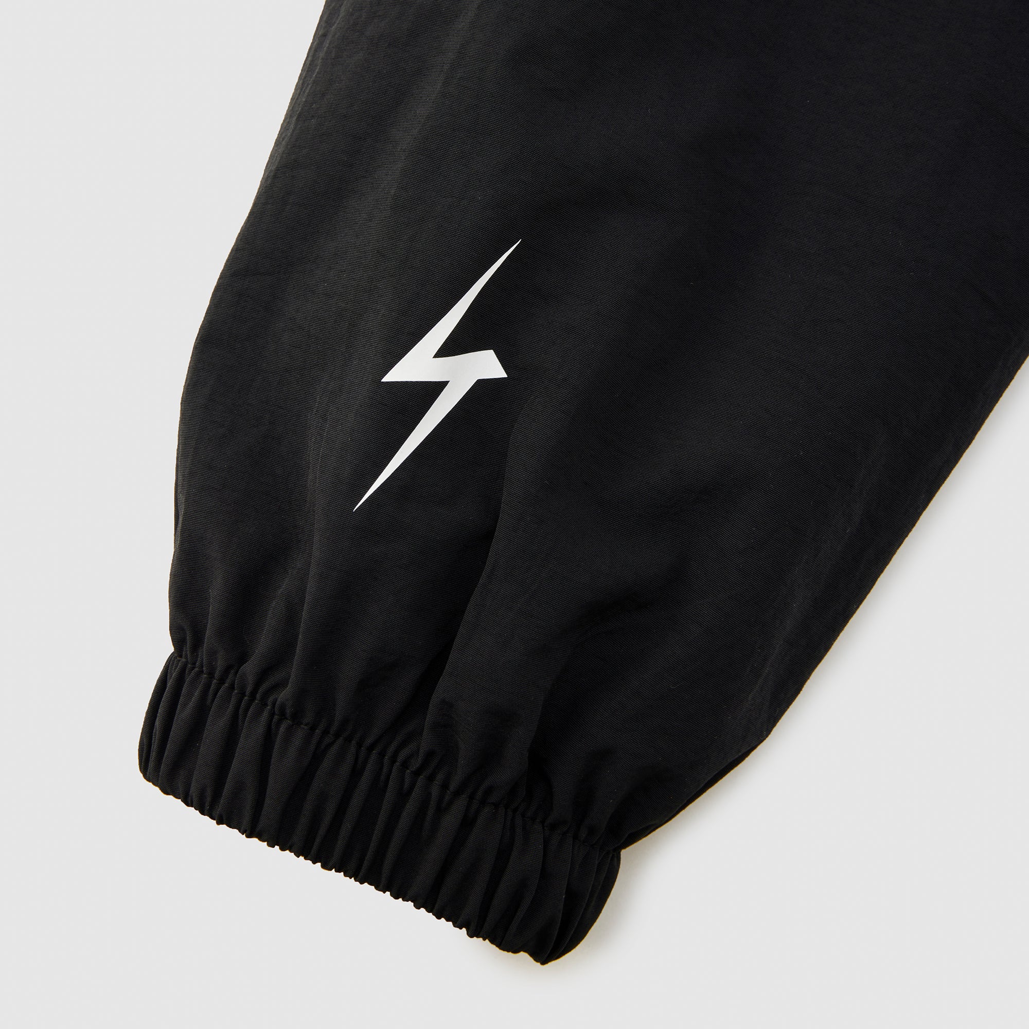 THE VET. NYLON TRACKTOP