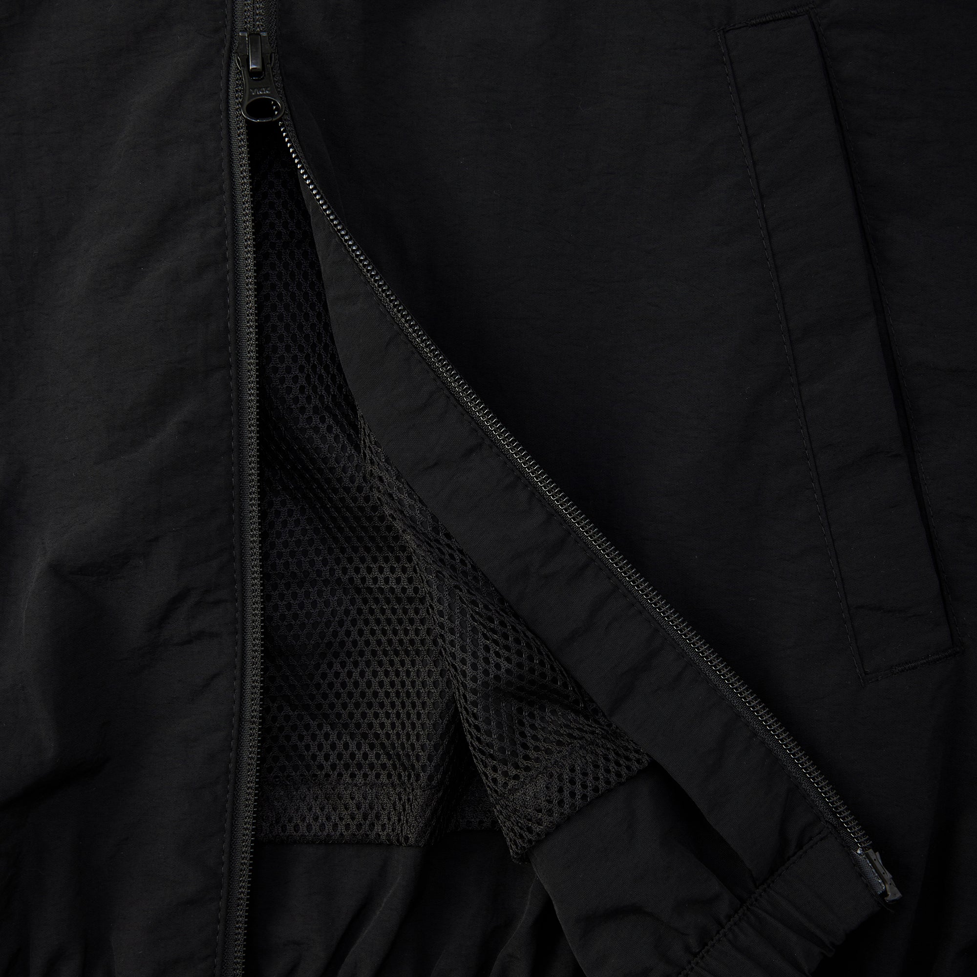 THE VET. NYLON TRACKTOP