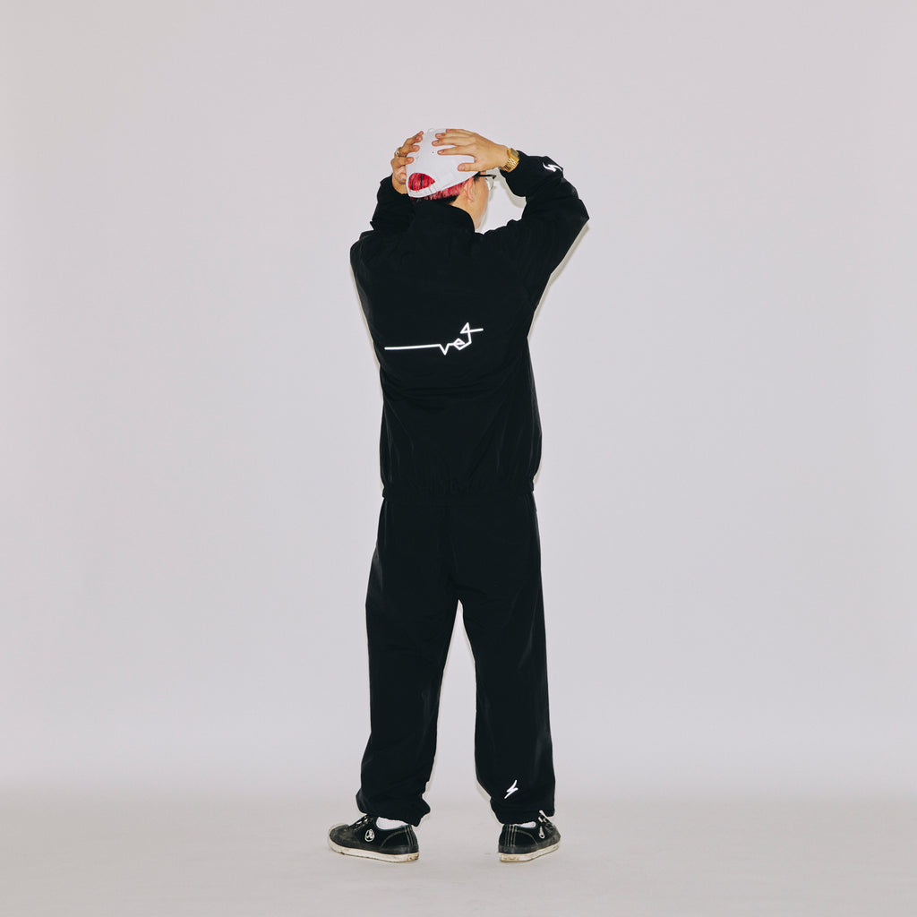 THE VET. NYLON TRACKTOP