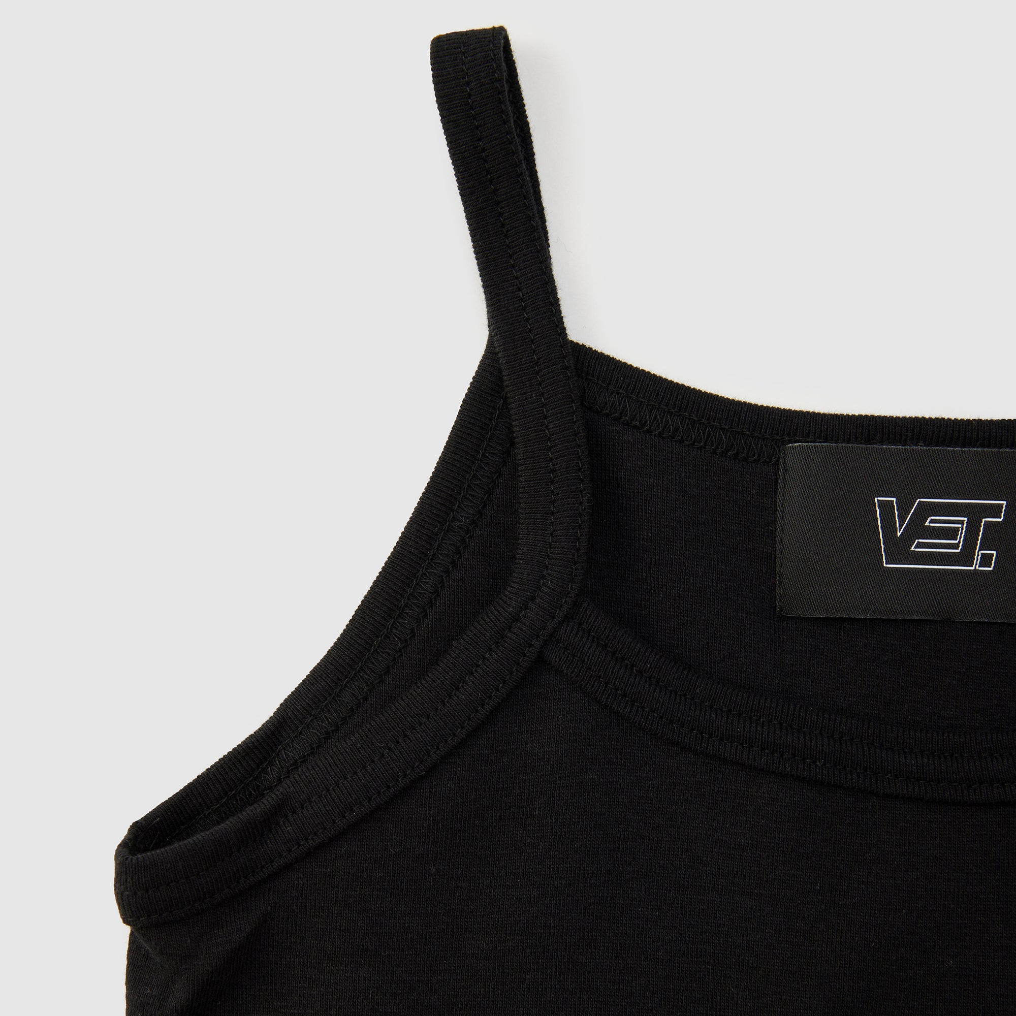 THE VET. EMB CAMISOLE