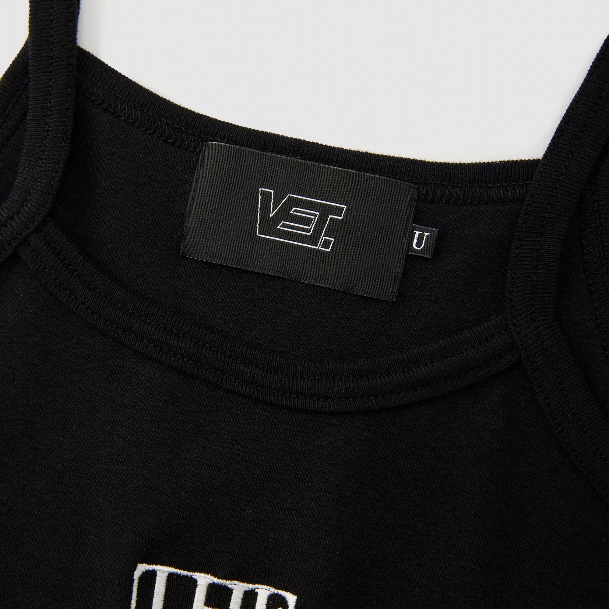 THE VET. EMB CAMISOLE