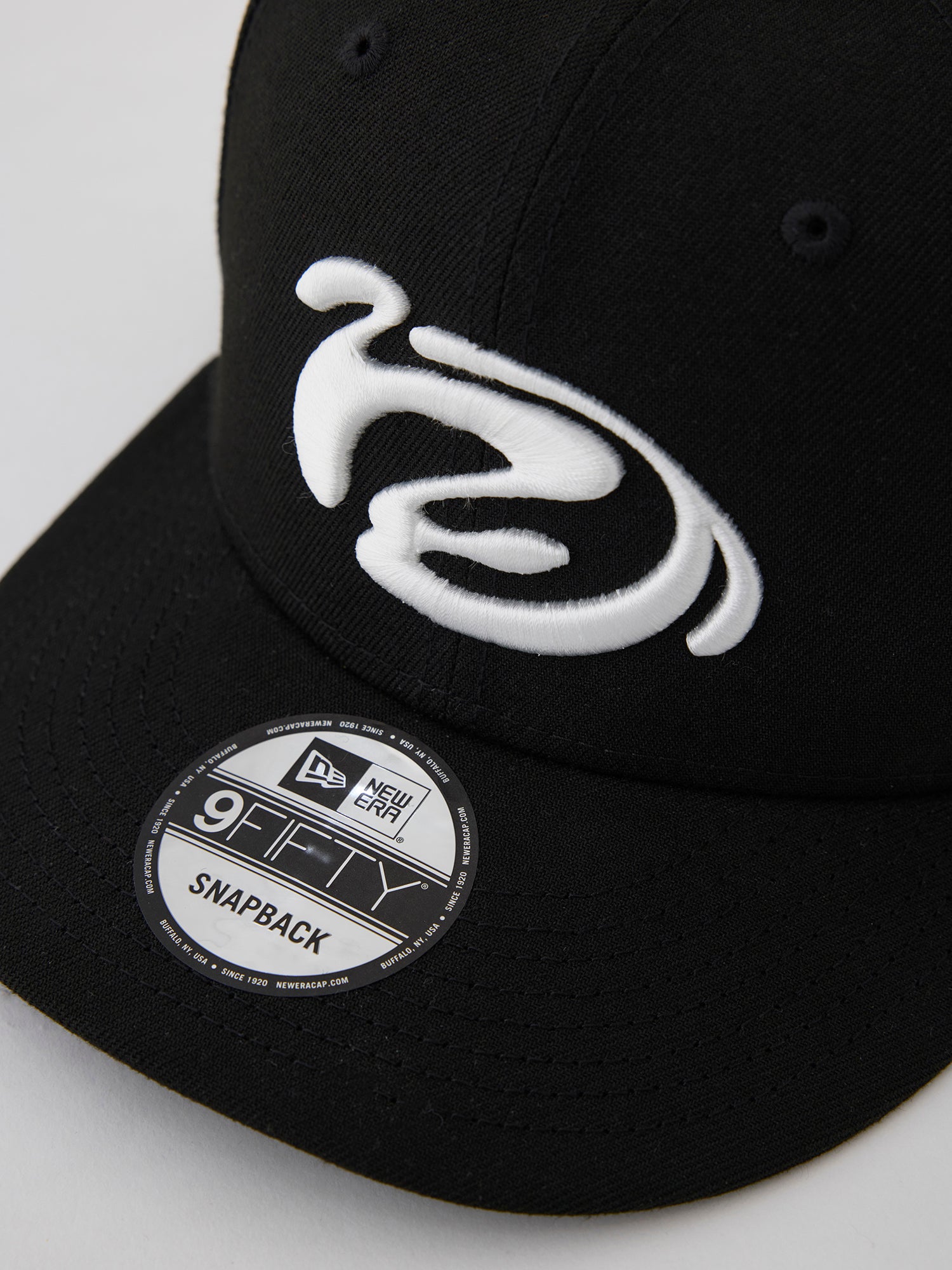 BLEND SNAPBACK CAP