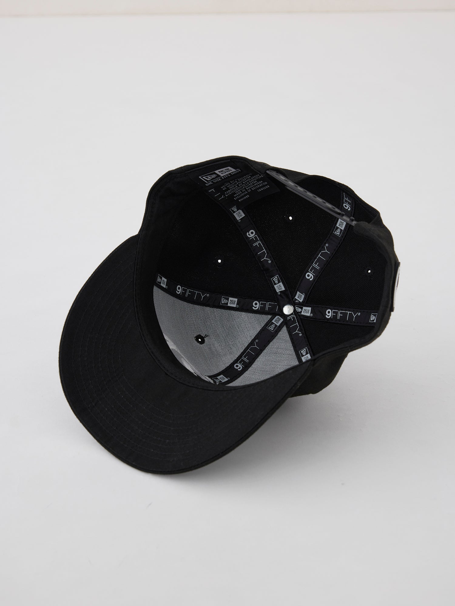 BLEND SNAPBACK CAP