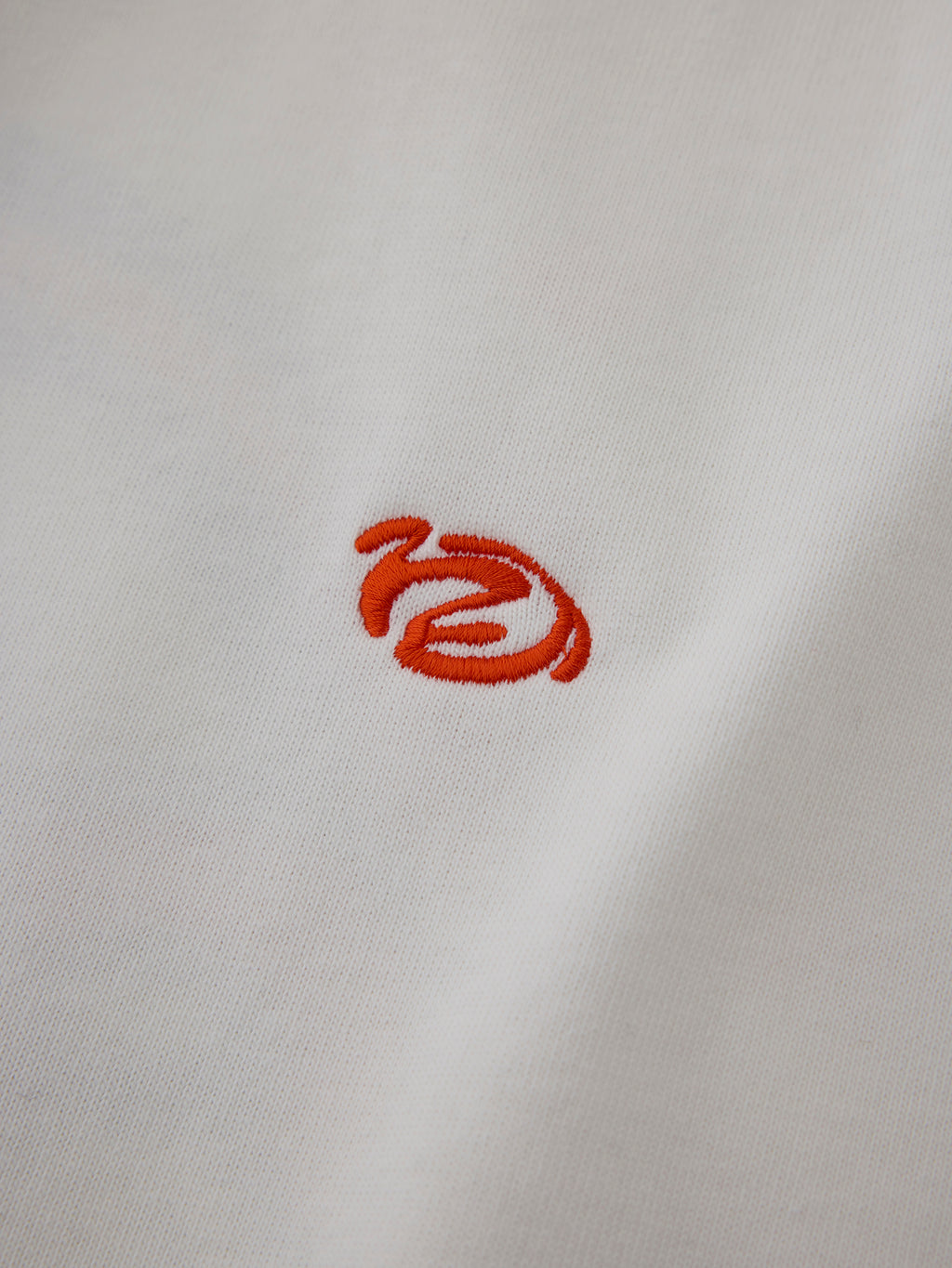 V WALK L/S TEE
