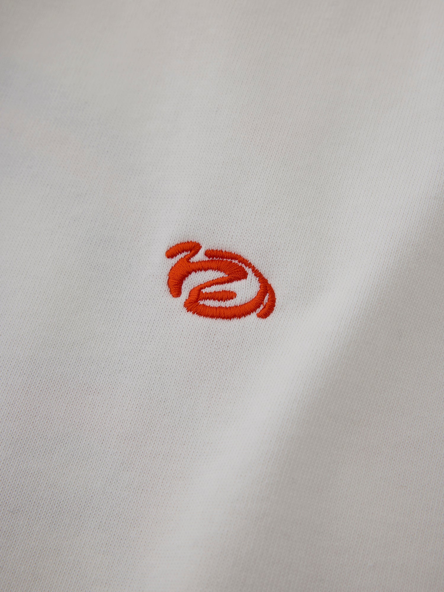 V WALK L/S TEE