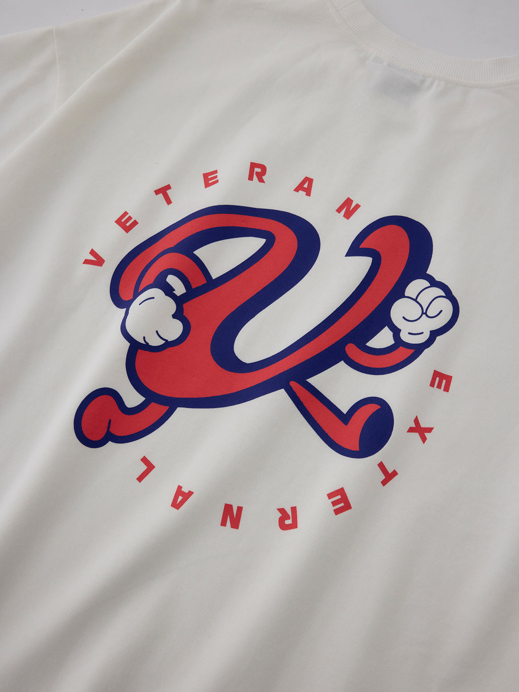 V WALK L/S TEE