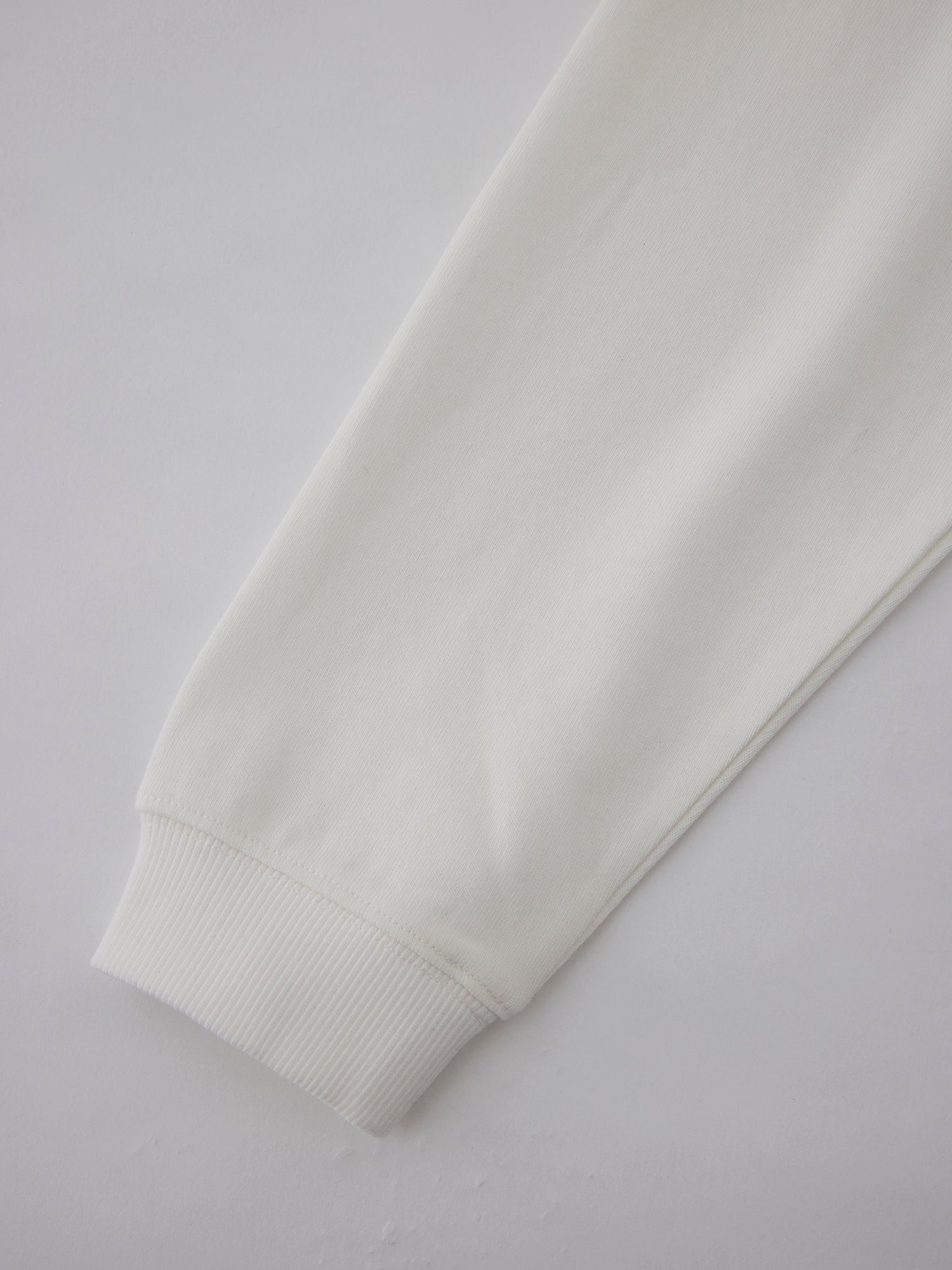 V WALK L/S TEE