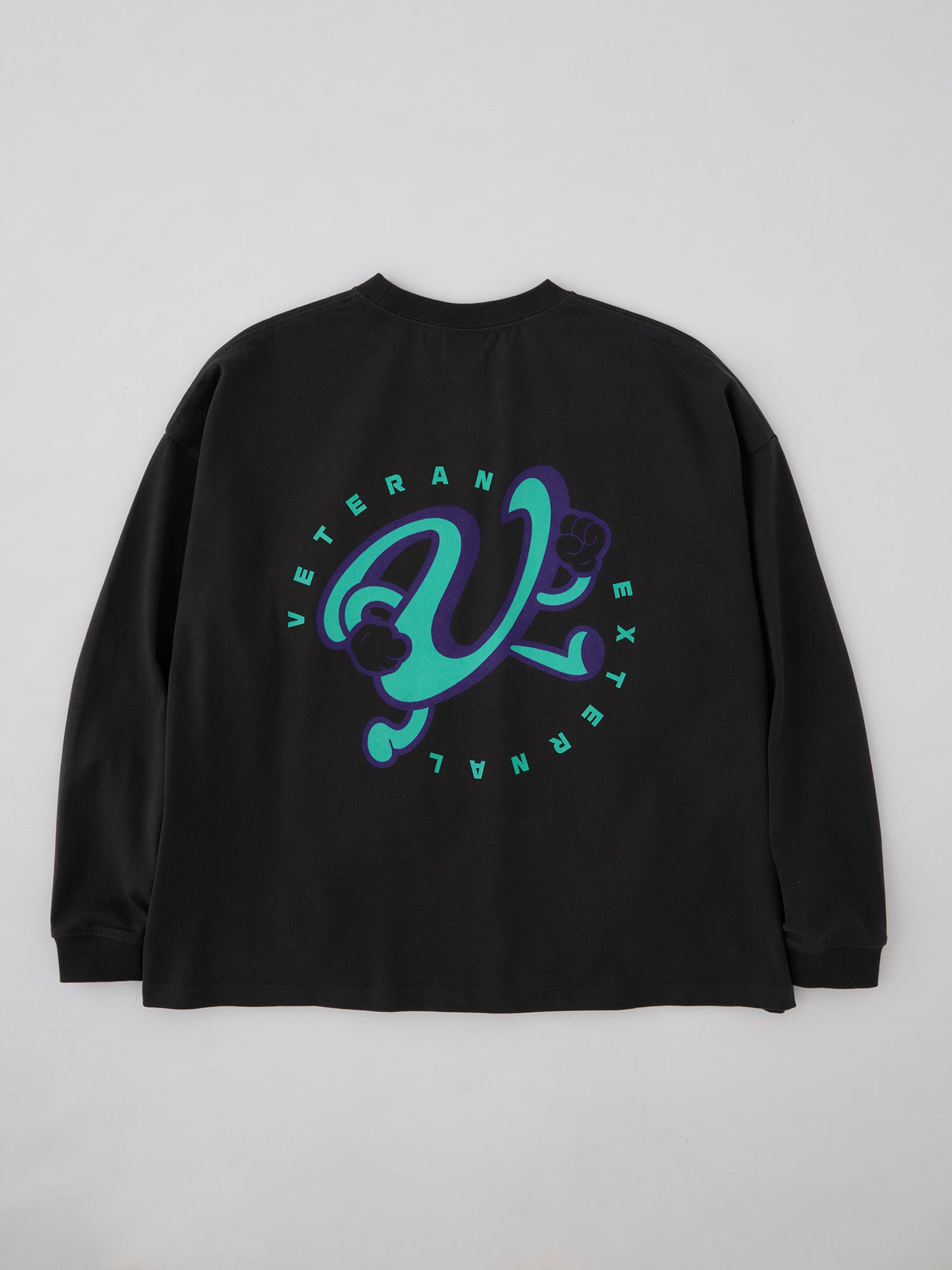 V WALK L/S TEE