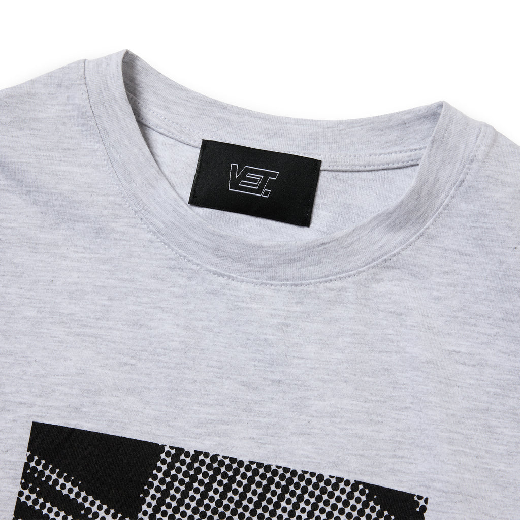 V INTERSECT S/S TEE by blankt