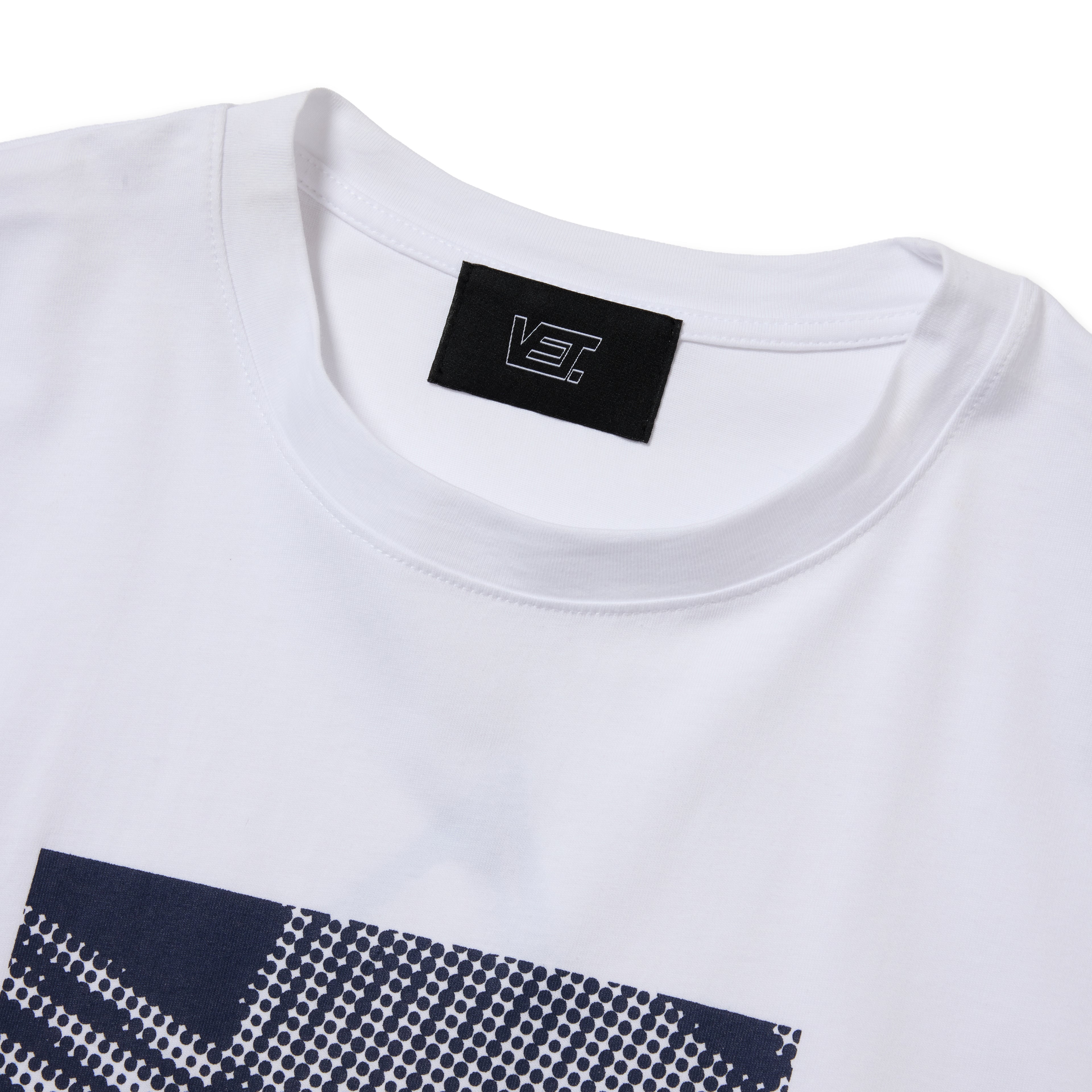V INTERSECT S/S TEE by blankt